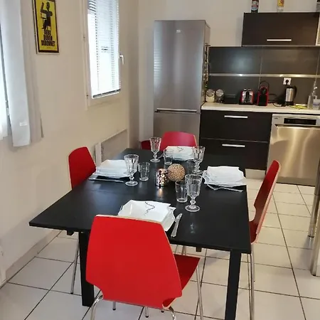 Nicolas I, 53m2, Chambre, Parking Prive * Grenoble